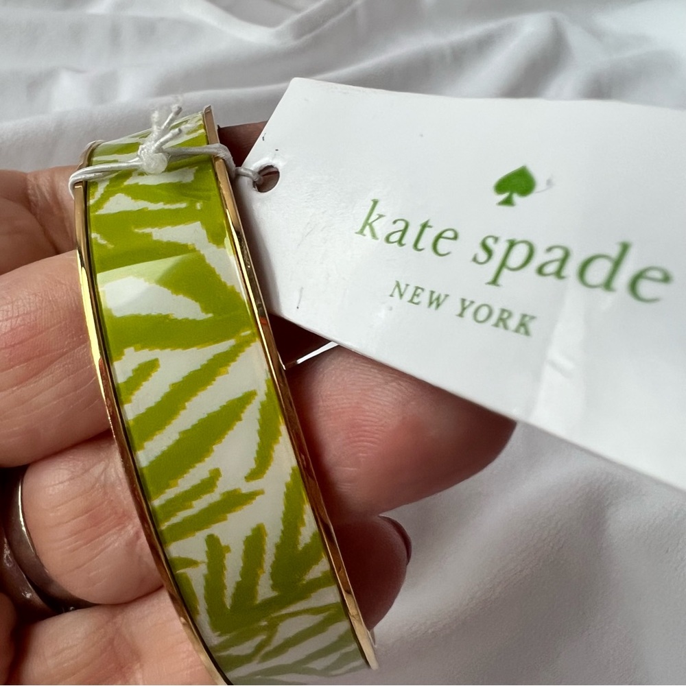 Kate Spade green & white gold-tone bangle bracelet BNWT - Picture 16 of 16